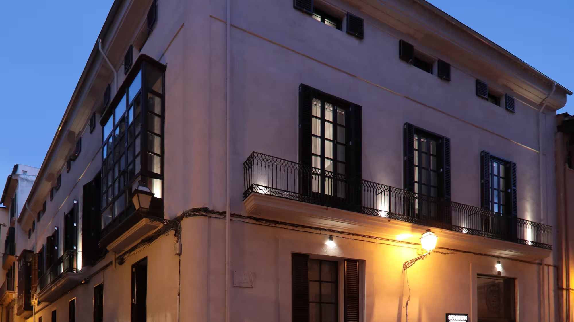 Facade of Summum Boutique Hotel, a historic Mallorcan palace in central Palma