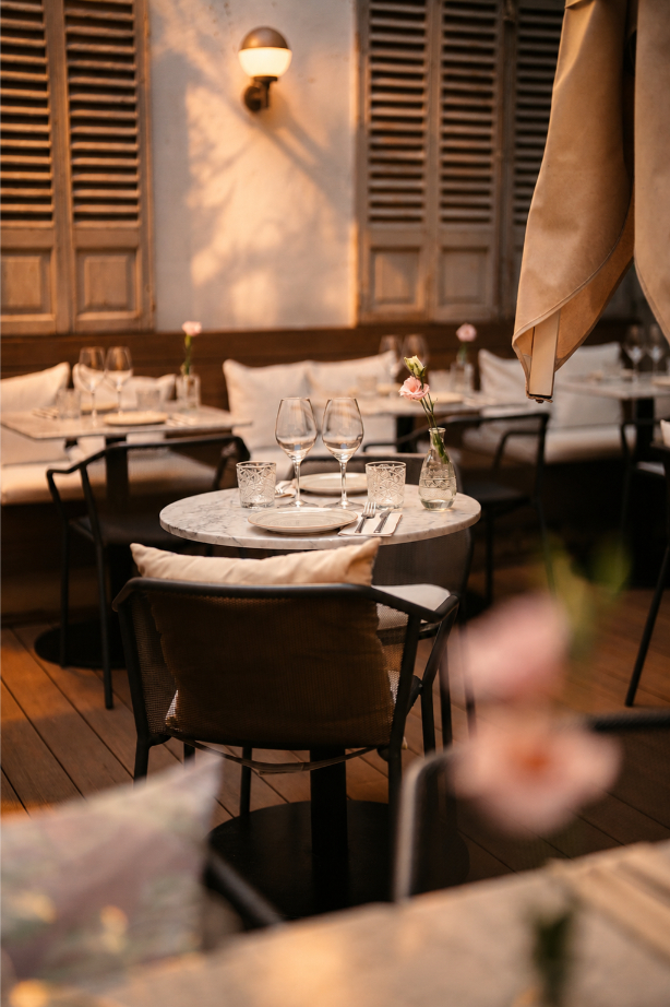 Mesa preparada para una cena en pareja en Viu Restaurant en Palma